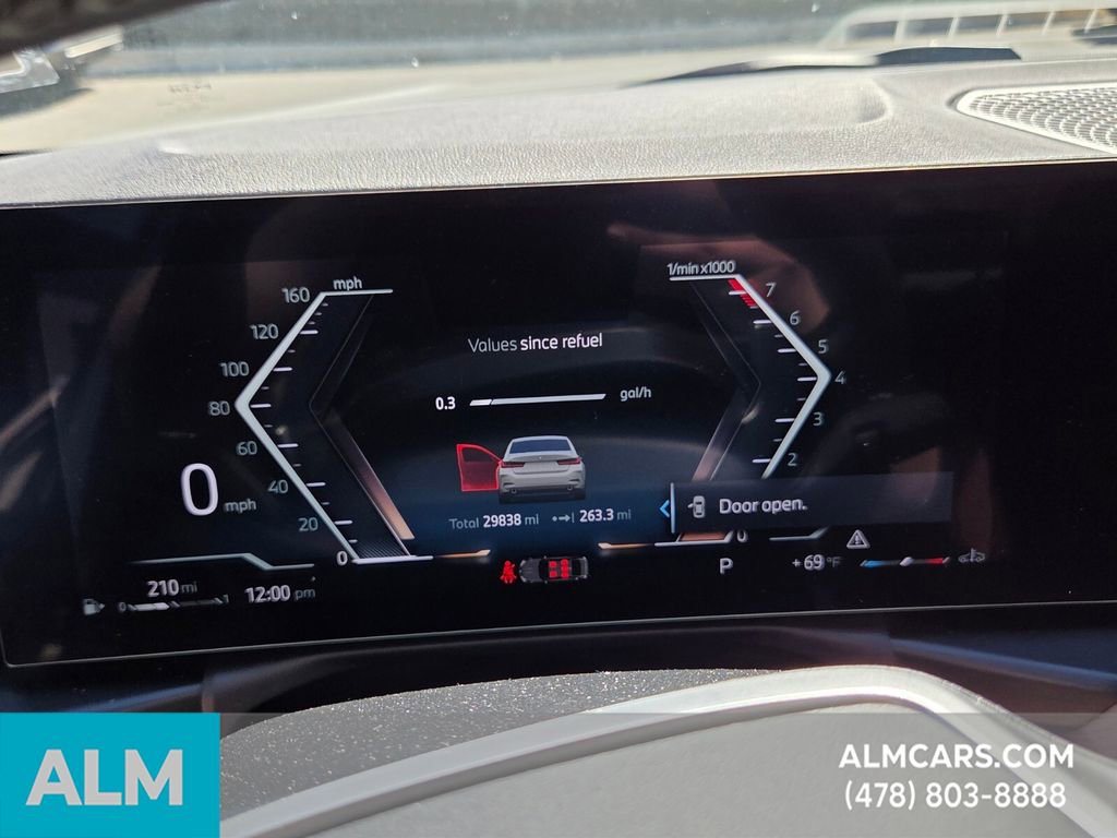 Used 2025 BMW 330i xDrive Sedan image 27