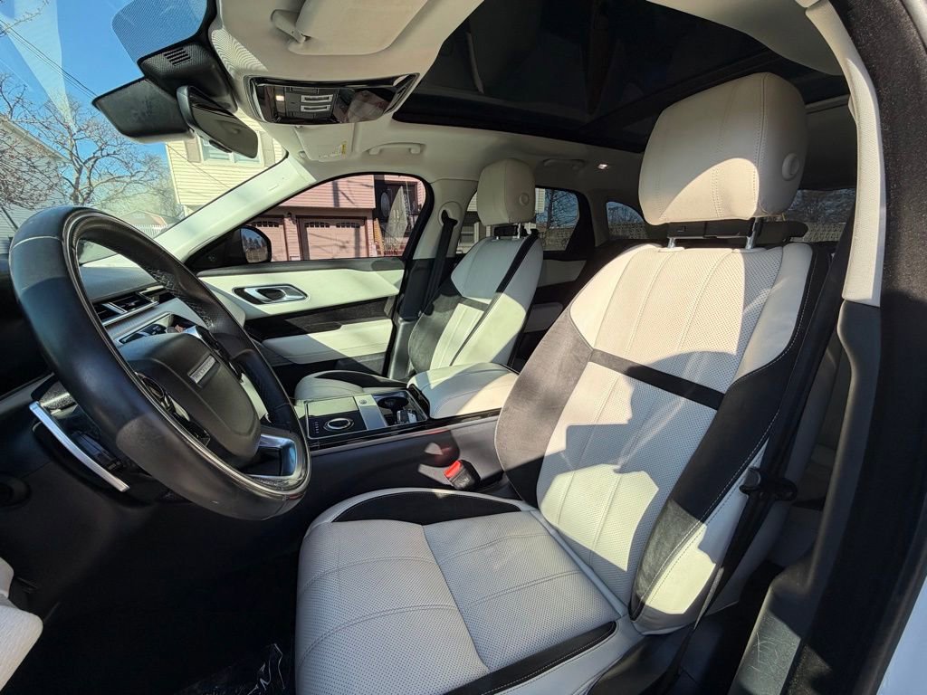 Used 2018 Land Rover Range Rover Velar R-Dynamic SE AWD/4WD image 10