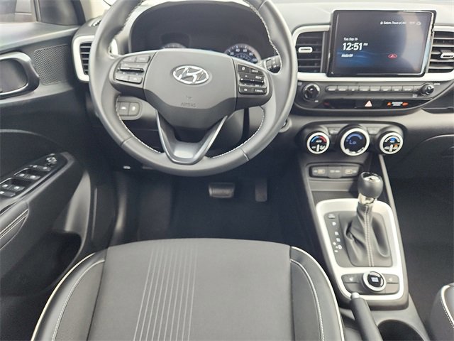 Certified 2022 Hyundai Venue Limited image 9