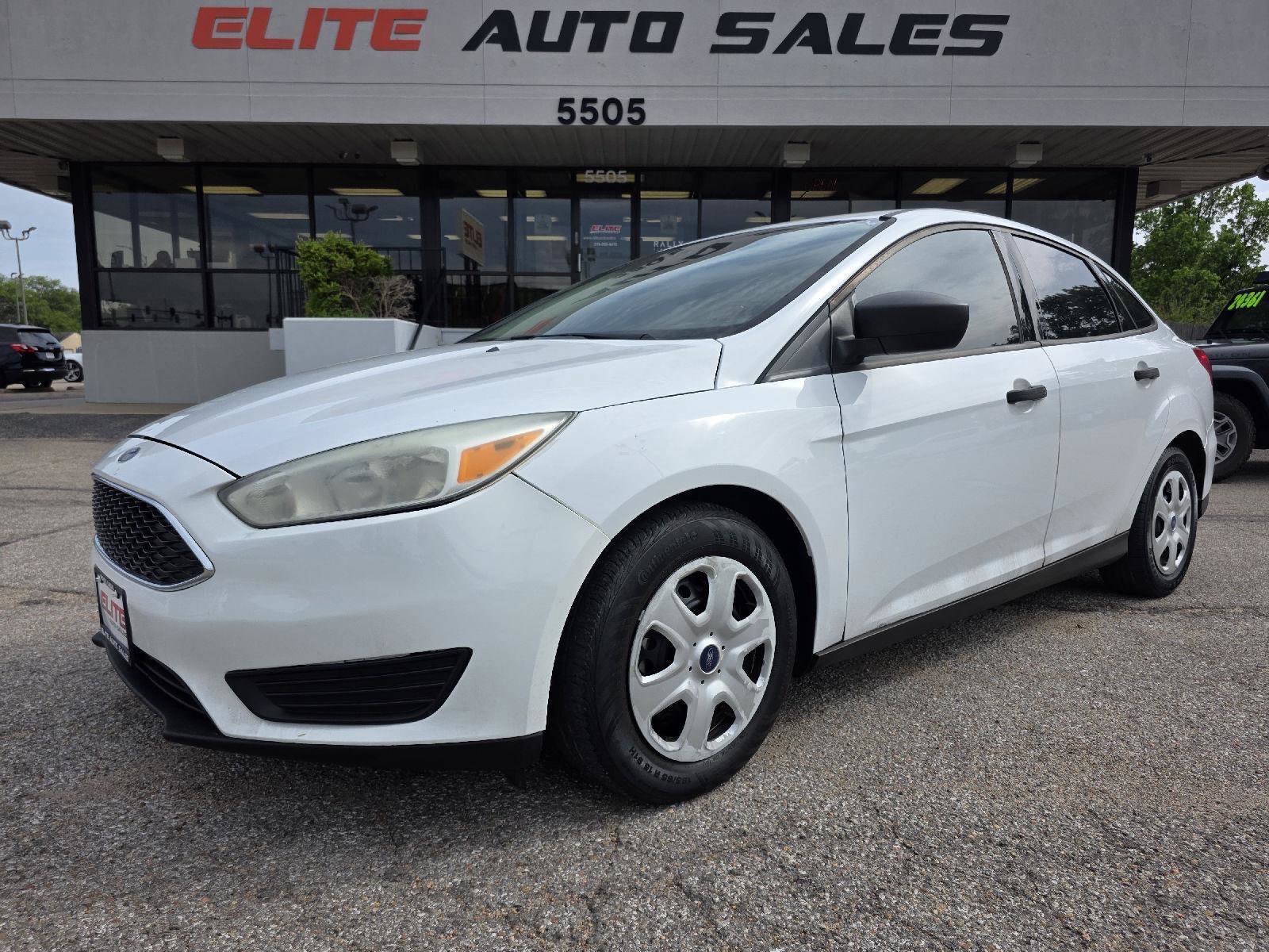 Used 2017 Ford Focus S FWD image 1