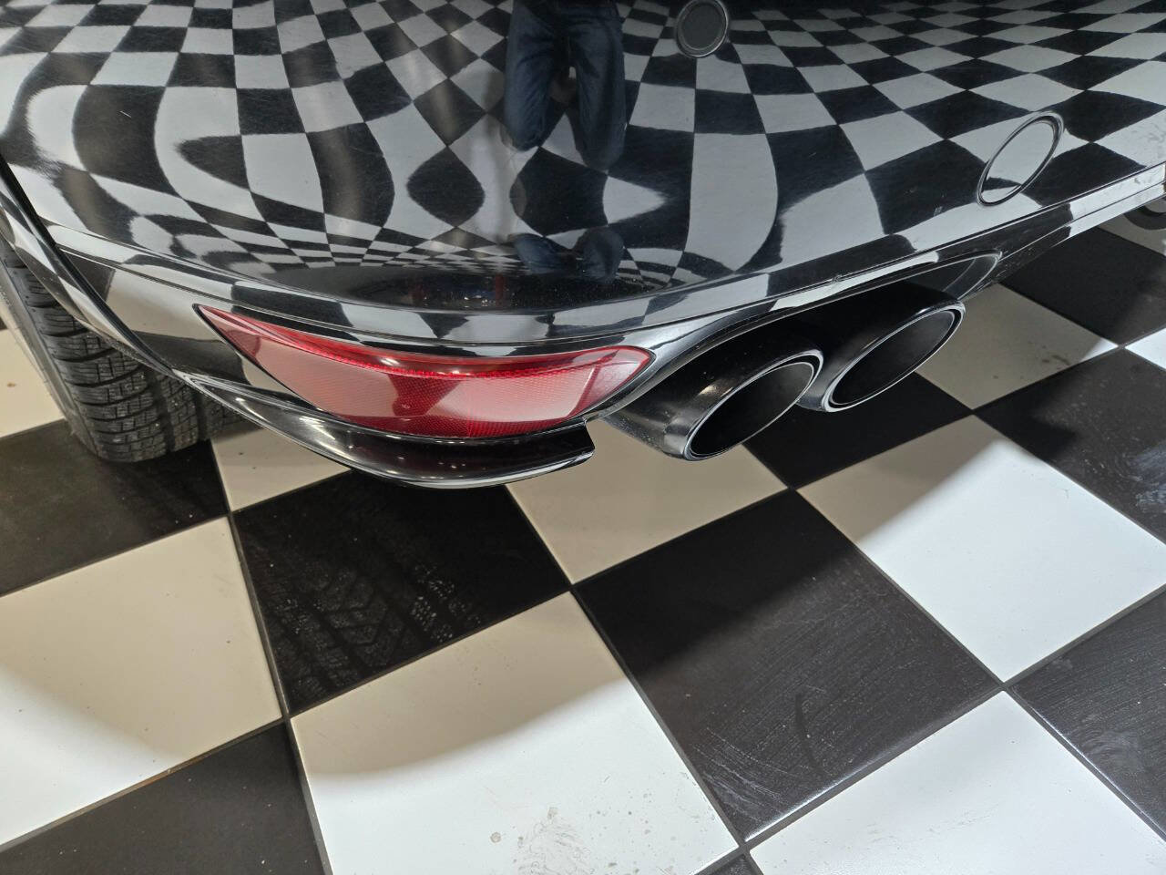 Used 2013 Porsche Cayenne GTS image 27