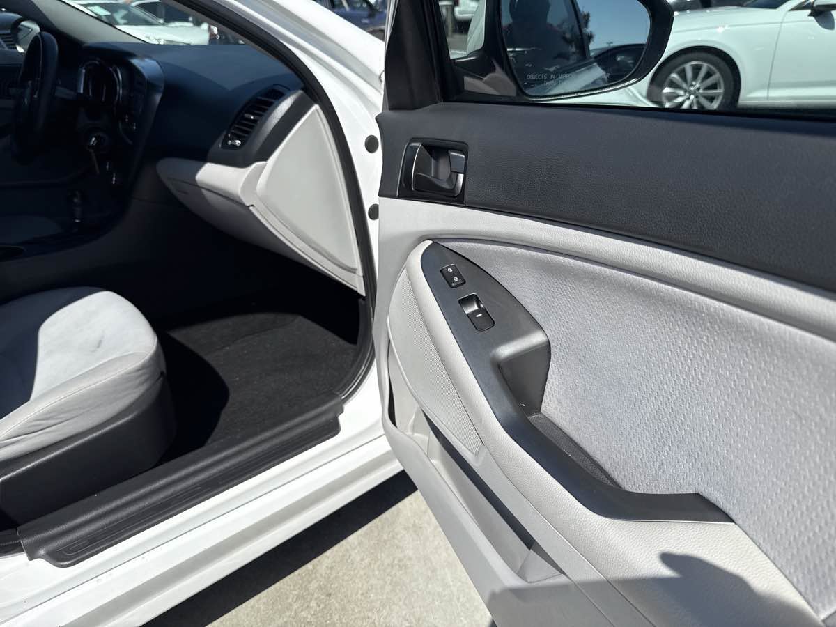 Used 2014 Kia Optima LX w/ LX Convenience Plus Package FWD image 22