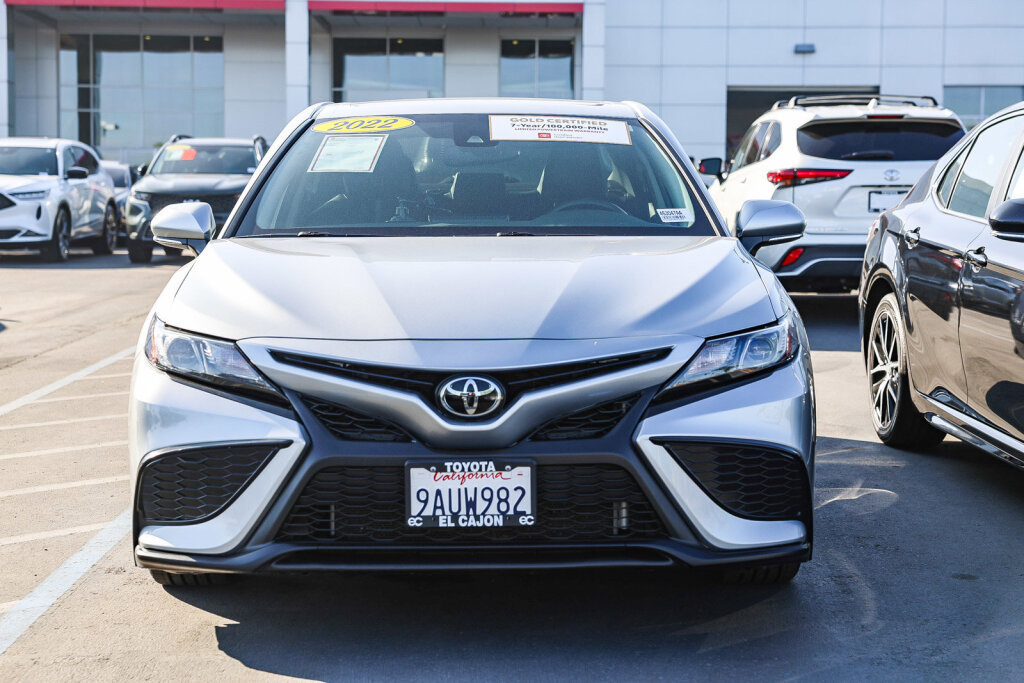 Certified 2022 Toyota Camry SE image 19