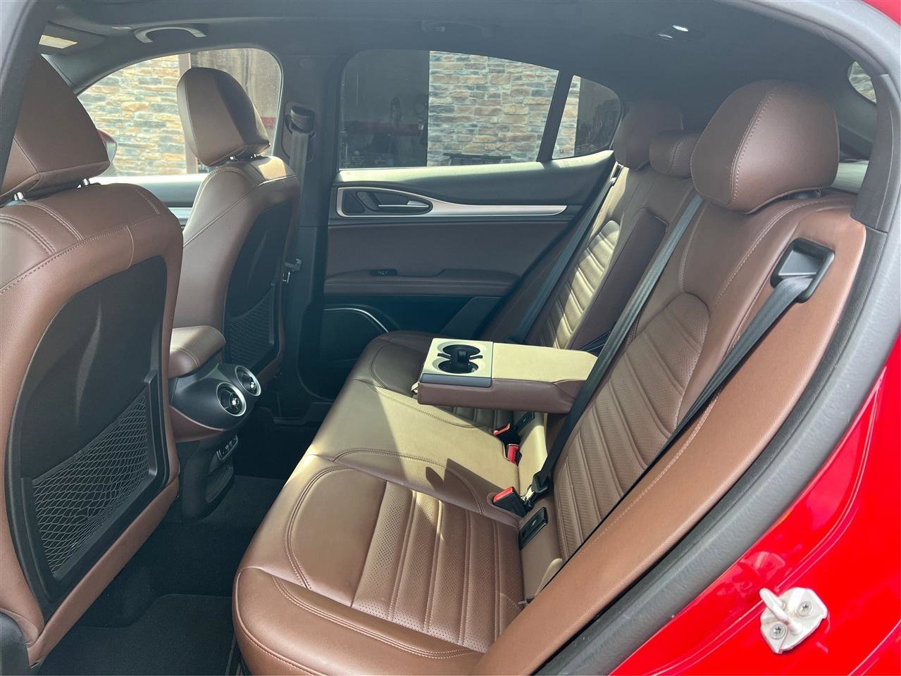 Used 2019 Alfa Romeo Stelvio Ti Sport w/ Quick Order Package 22S Sport AWD/4WD image 10