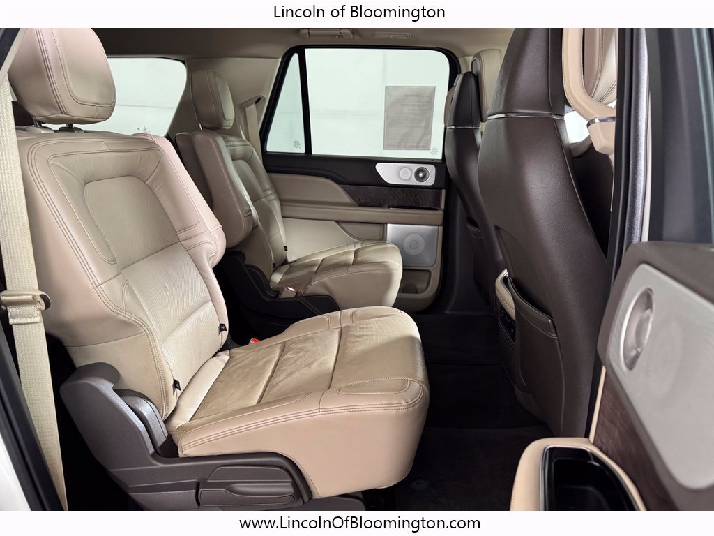 Certified 2022 Lincoln Navigator L Reserve AWD/4WD image 11