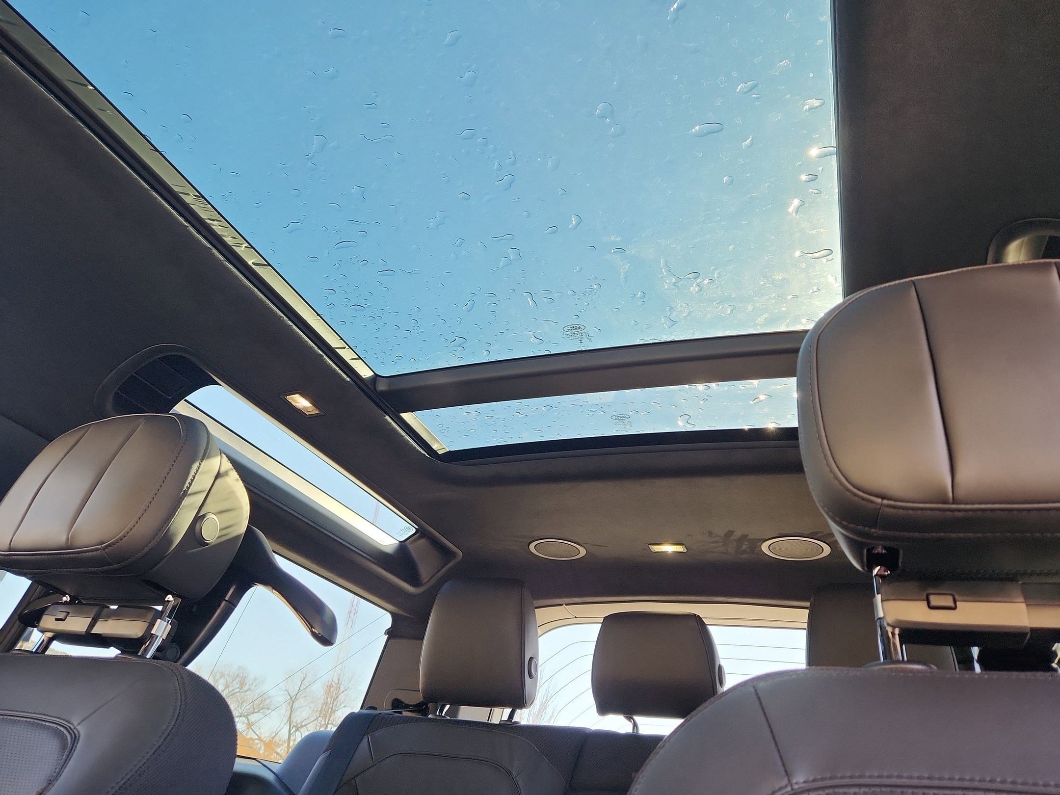 New 2026 Land Rover Defender 90 V8 image 11