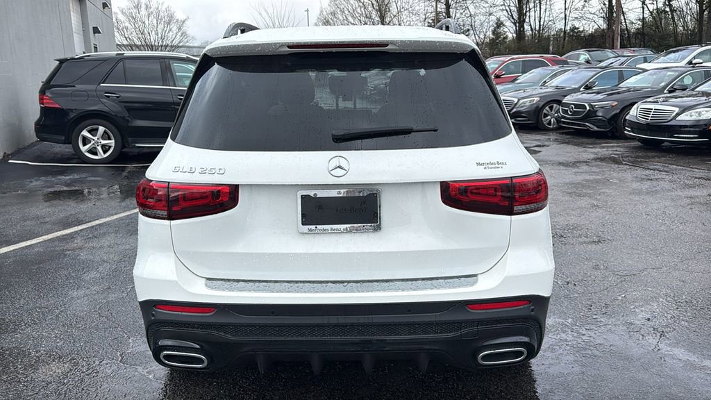 Used 2023 Mercedes-Benz GLB 250 image 4