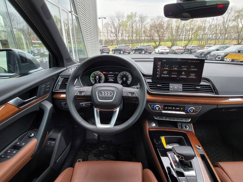 Certified 2023 Audi Q5 e Premium Plus w/ Premium Plus Package AWD/4WD image 19