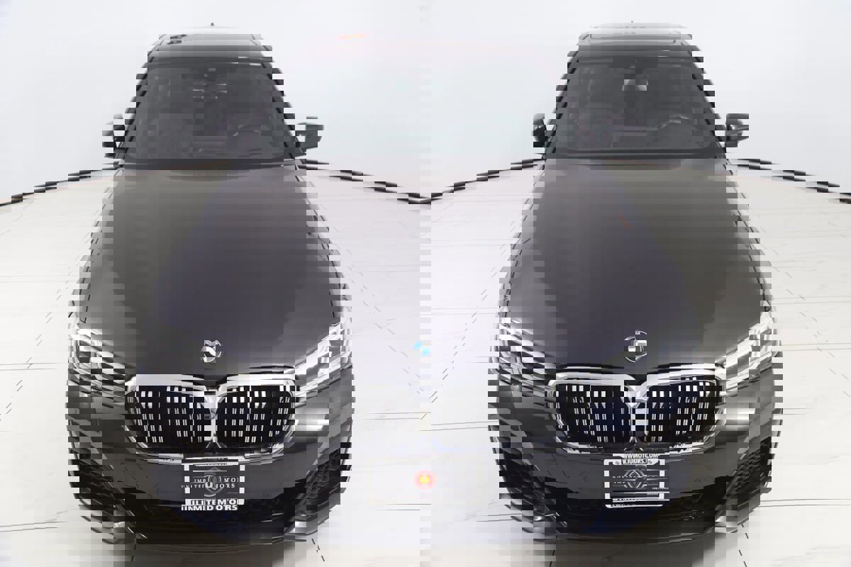 Used 2023 BMW 540i xDrive w/ M Sport Package image 60