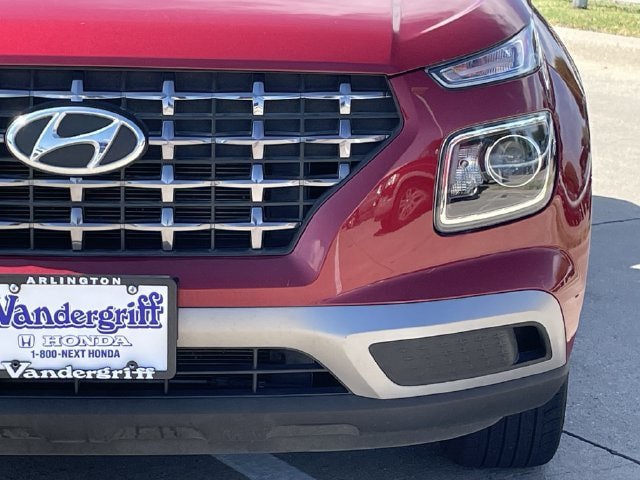 Used 2024 Hyundai Venue SEL FWD image 7