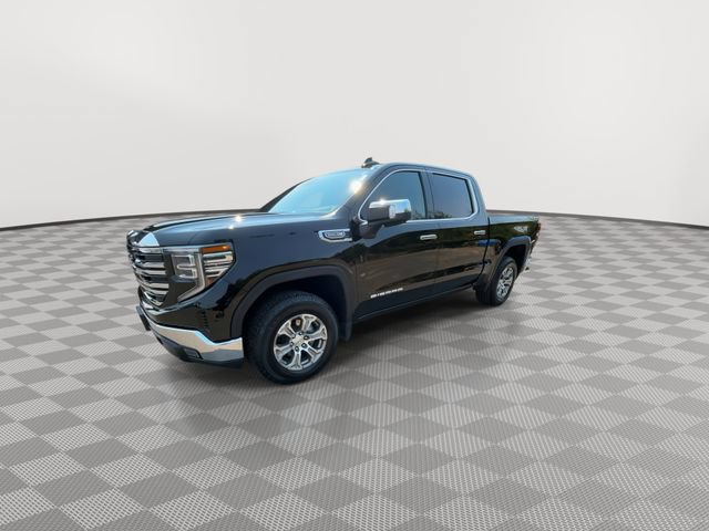 Used 2025 GMC Sierra 1500 SLT AWD/4WD image 4
