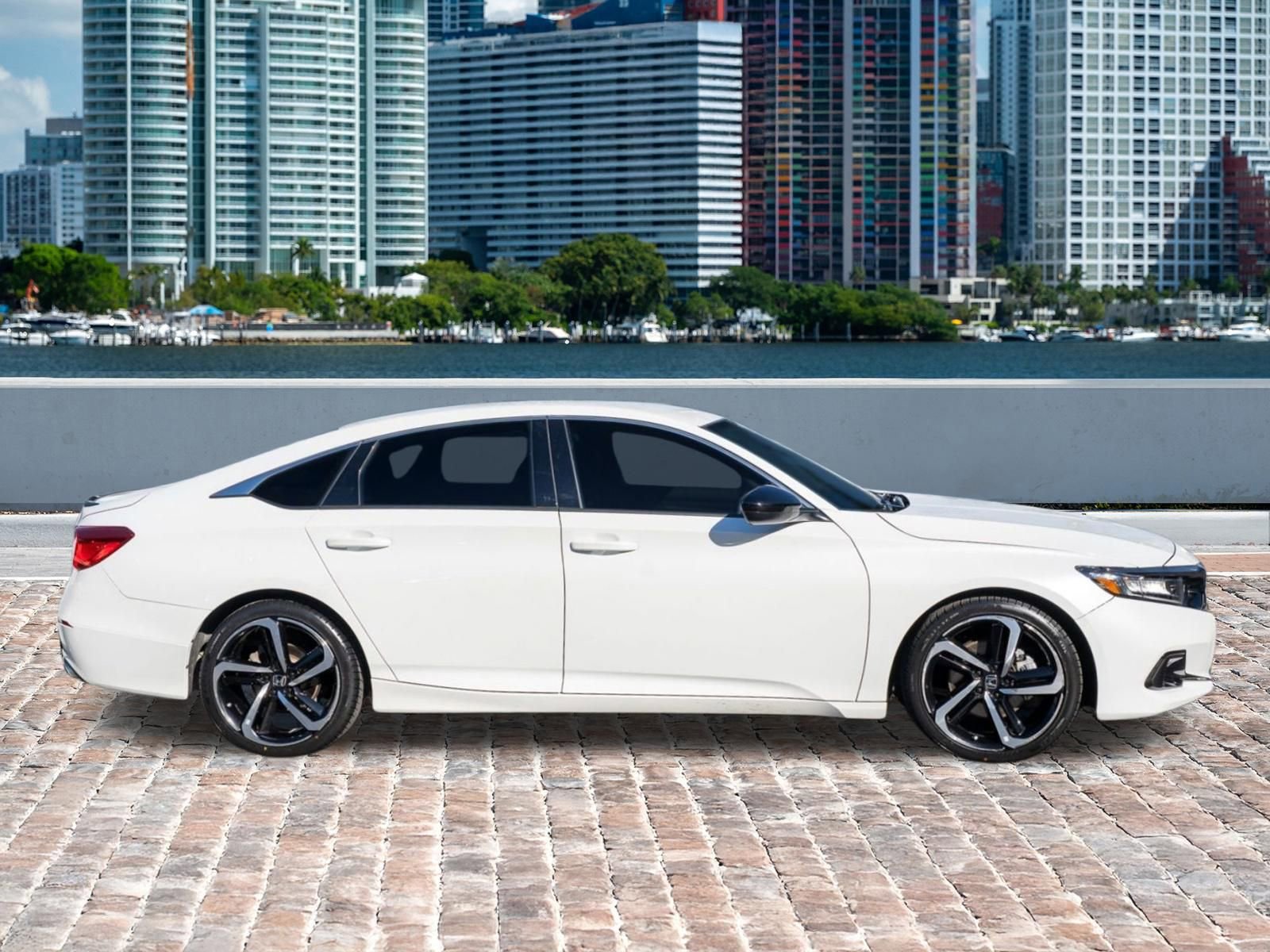 Used 2022 Honda Accord Sport image 4