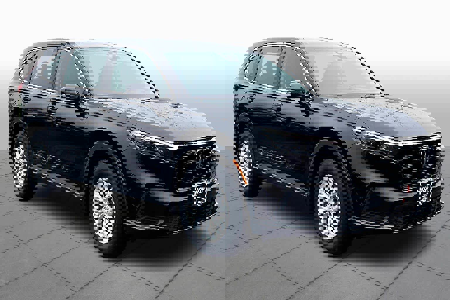 Used 2023 Honda CR-V LX image 3