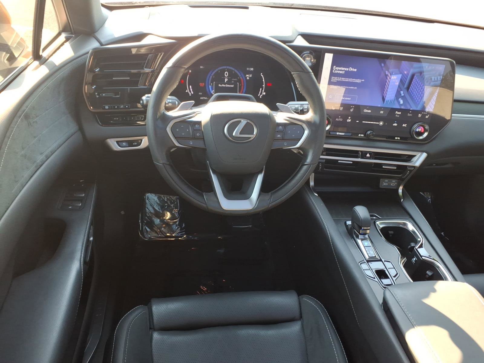 Certified 2023 Lexus RX 350 AWD w/ Cold Area Package image 9
