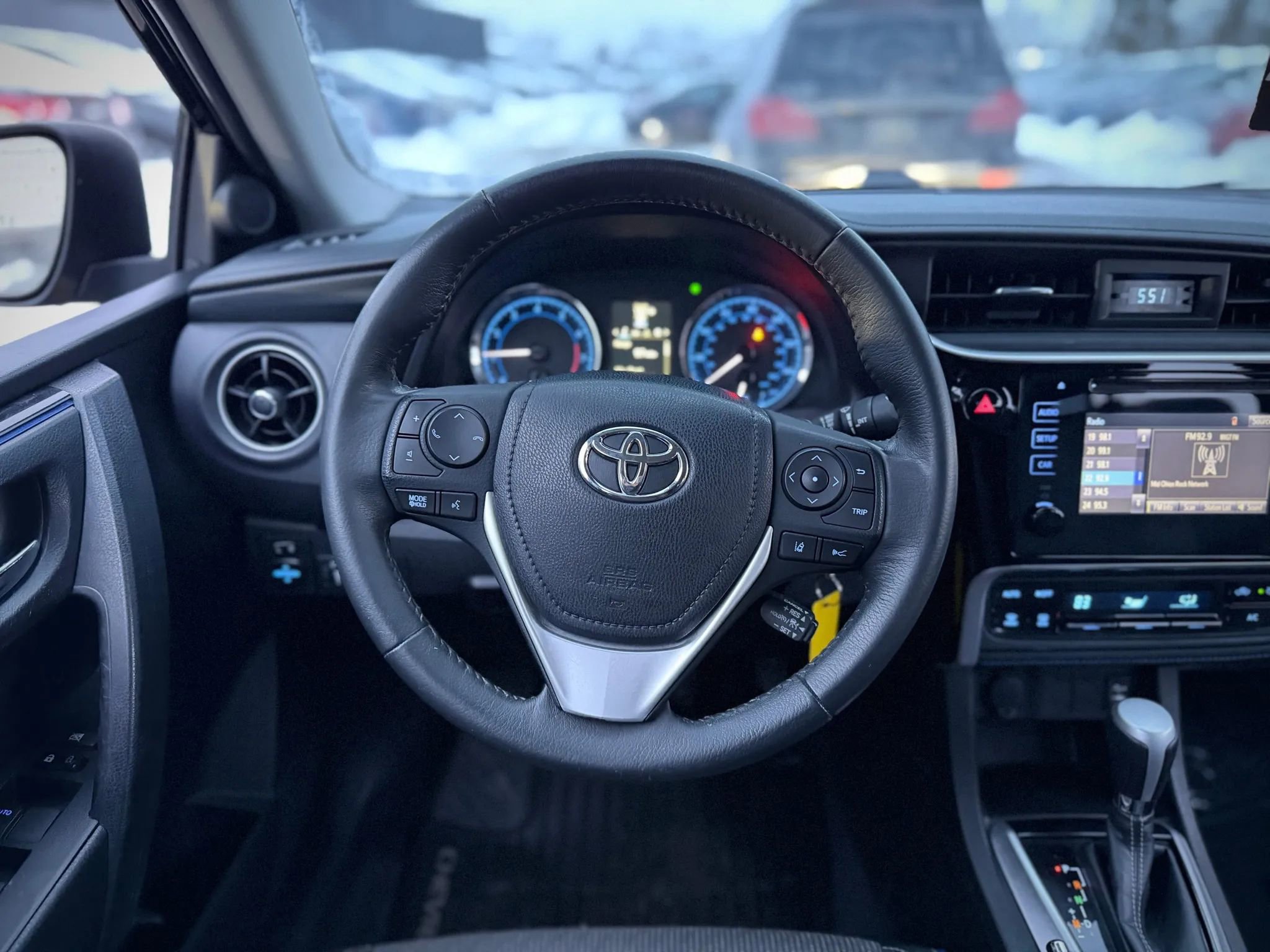 Used 2017 Toyota Corolla SE image 8