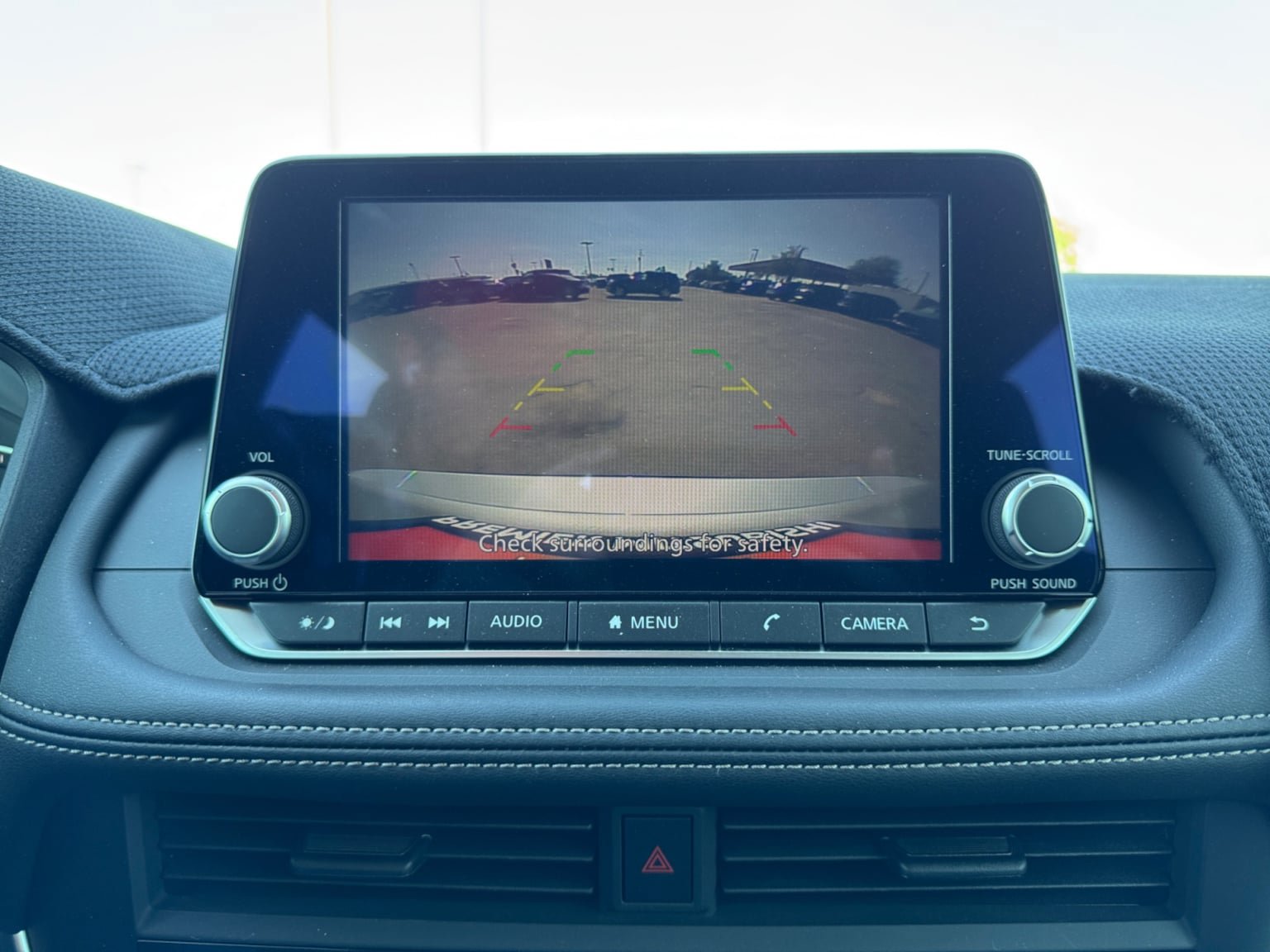 Used 2025 Nissan Rogue S AWD/4WD image 21