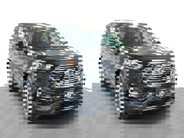 Used 2024 Ford Edge Titanium image 1
