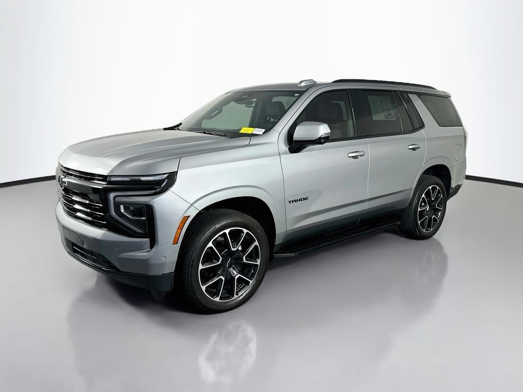 Used 2025 Chevrolet Tahoe RST w/ Comfort Package AWD/4WD image 3