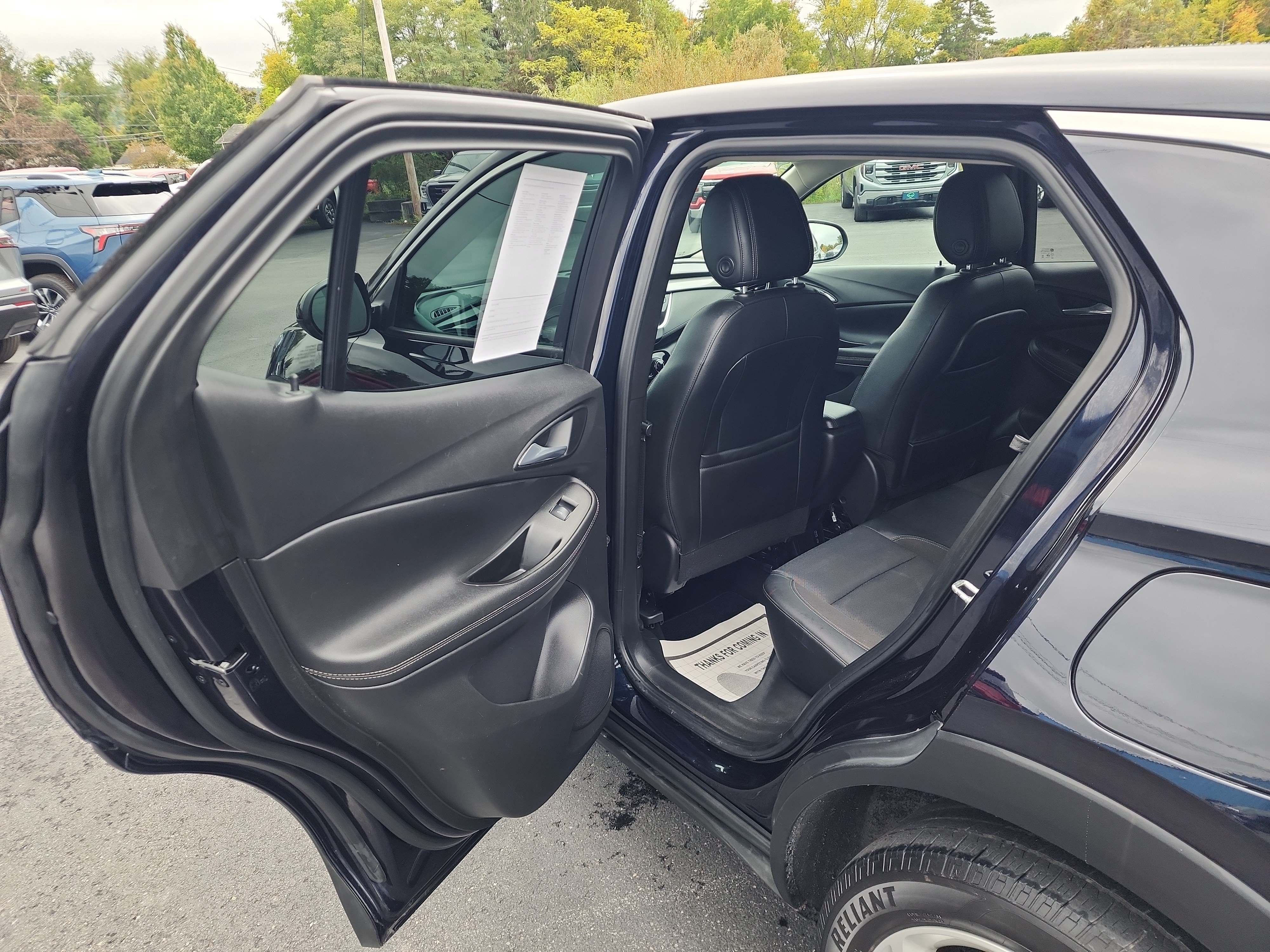 Used 2021 Buick Encore GX Preferred w/ Cold Weather Comfort Package AWD/4WD image 22