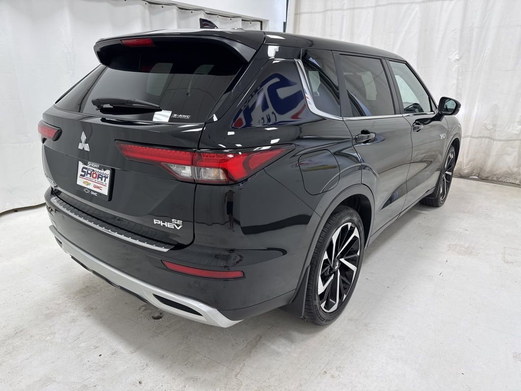 Used 2024 Mitsubishi Outlander SE image 4