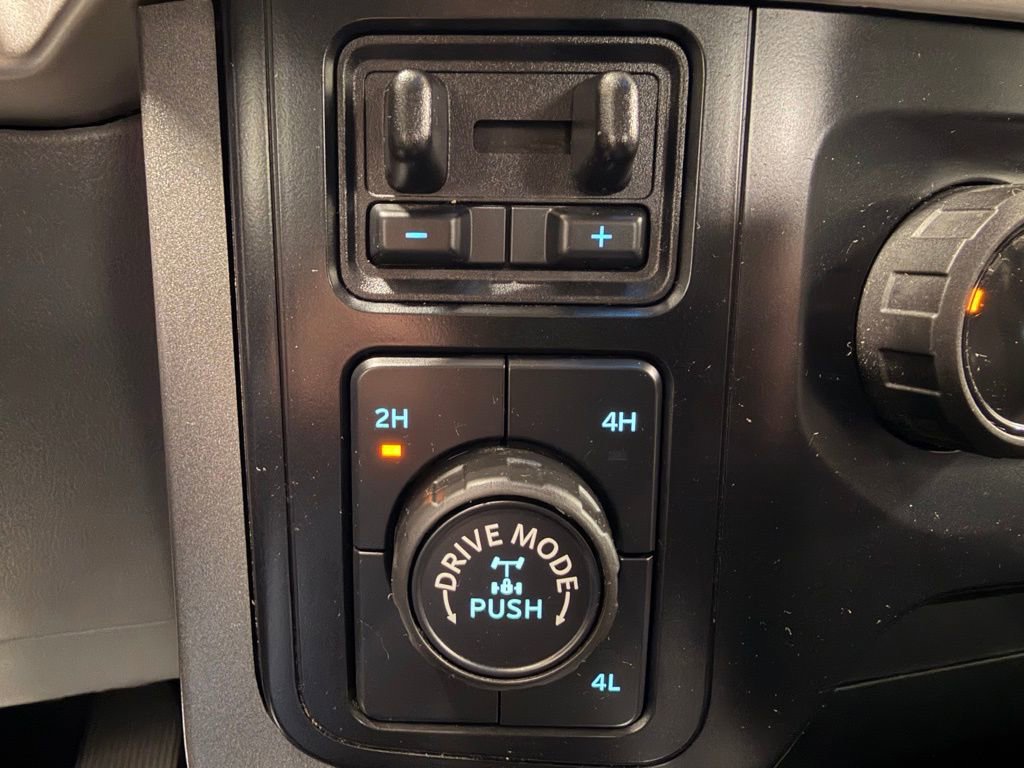 Used 2023 Ford F150 XLT w/ Trailer Tow Package image 38