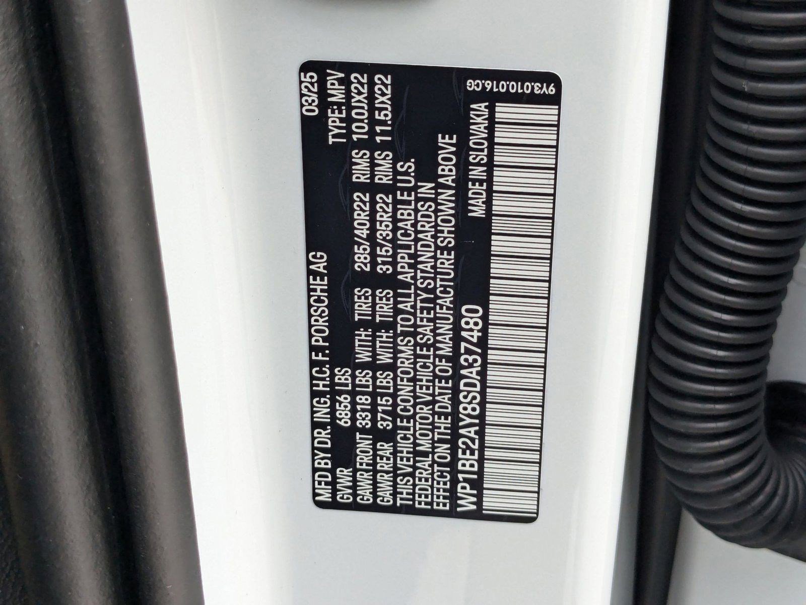 Certified 2025 Porsche Cayenne E-Hybrid image 28