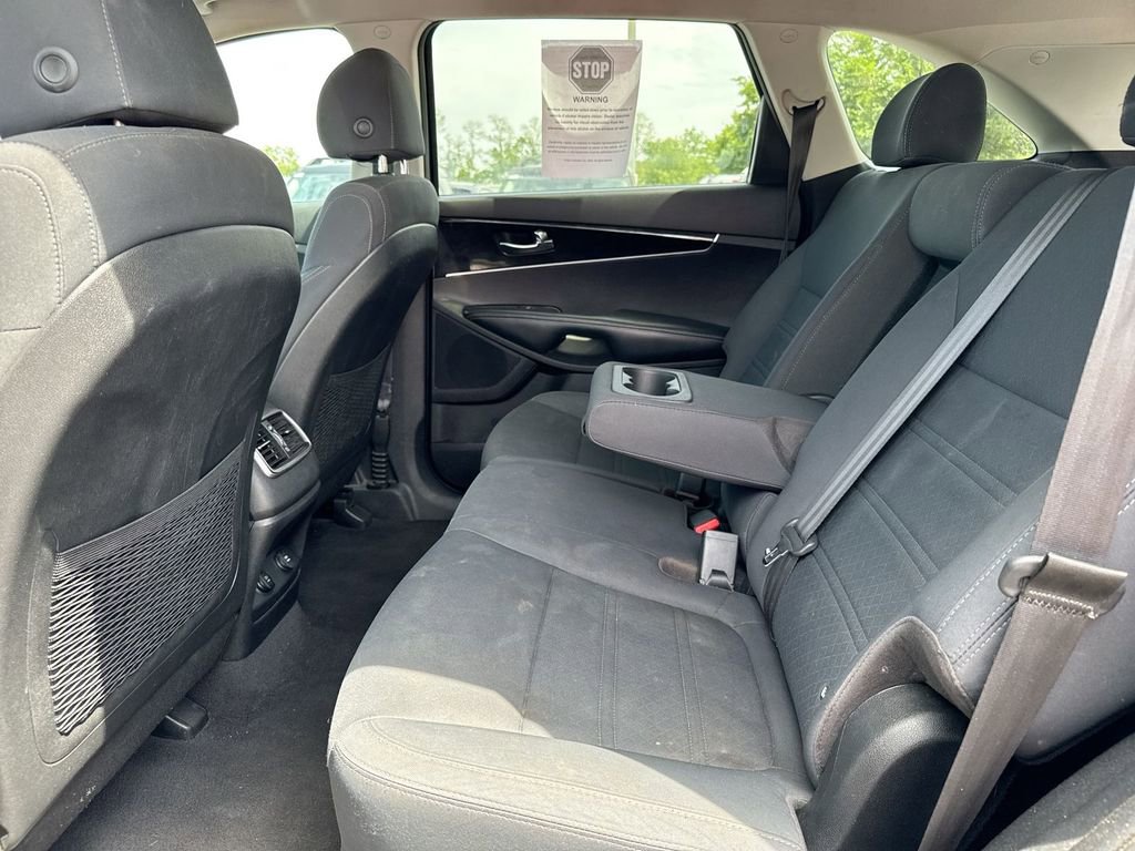 Used 2018 Kia Sorento AWD image 22
