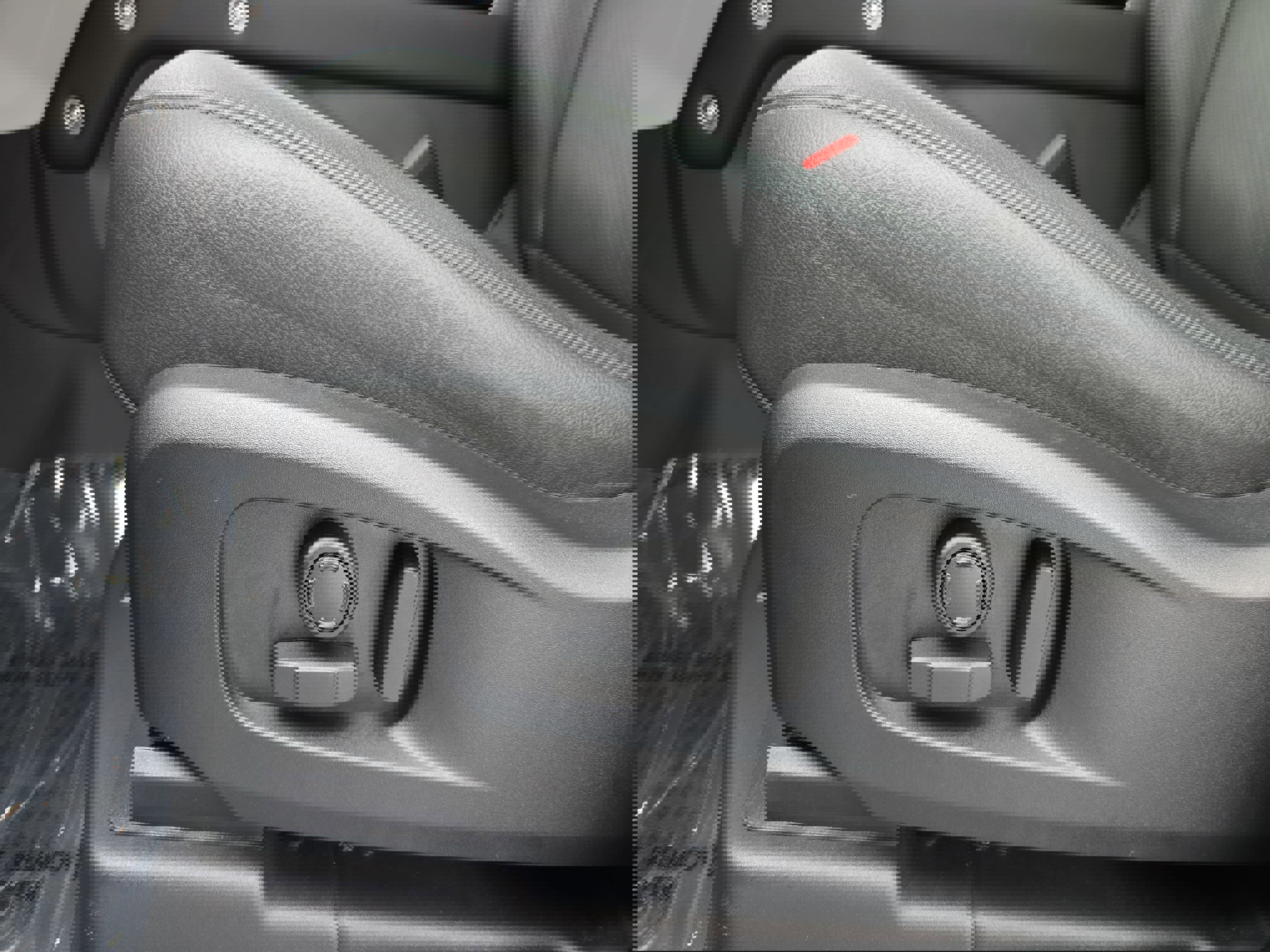 Used 2024 Land Rover Defender 110 S image 28