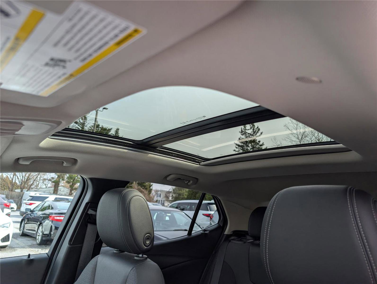 Used 2023 Buick Encore GX Select w/ Experience Buick Package image 32