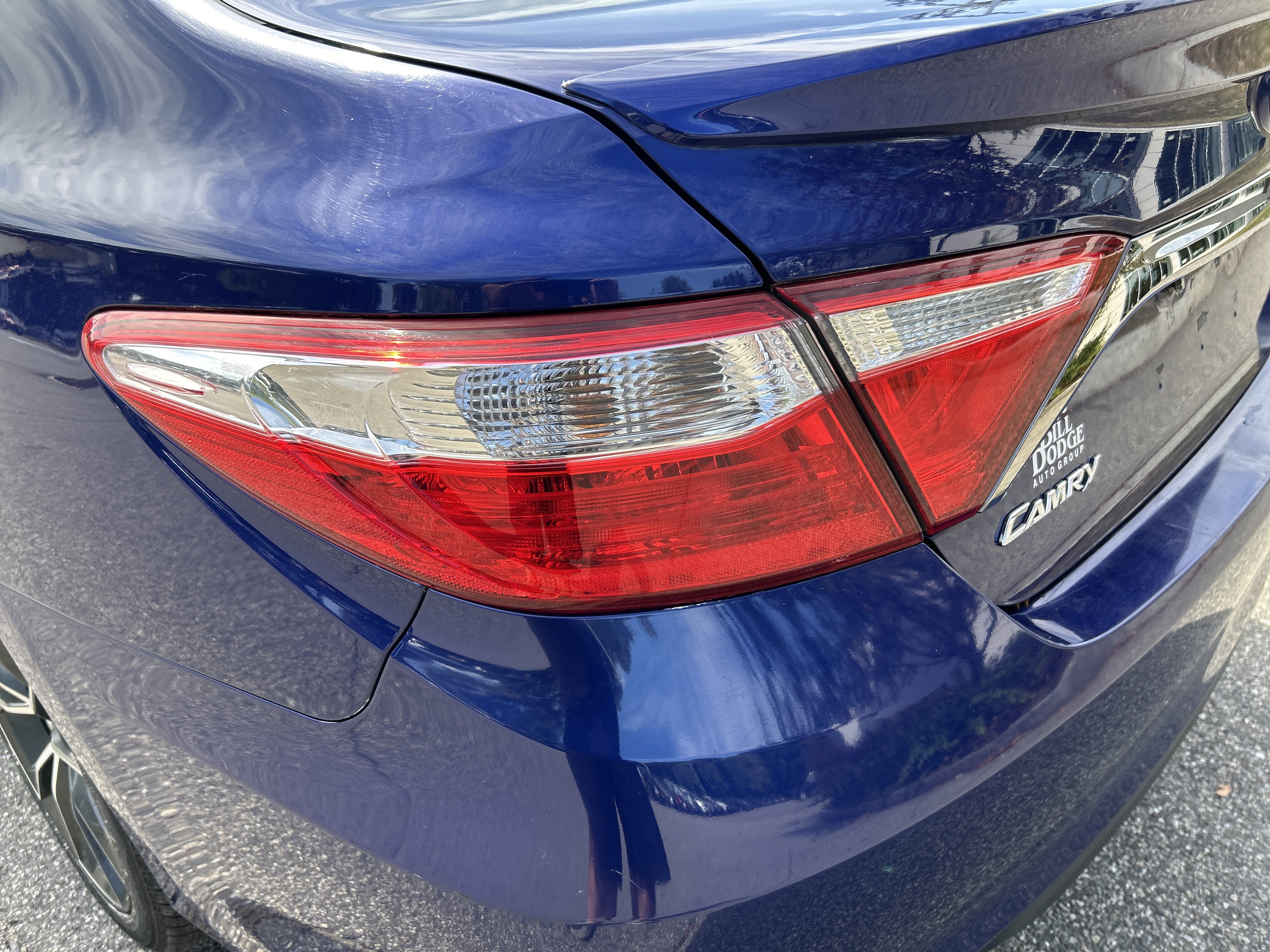 Used 2016 Toyota Camry XSE w/ Moonroof Package FWD image 11