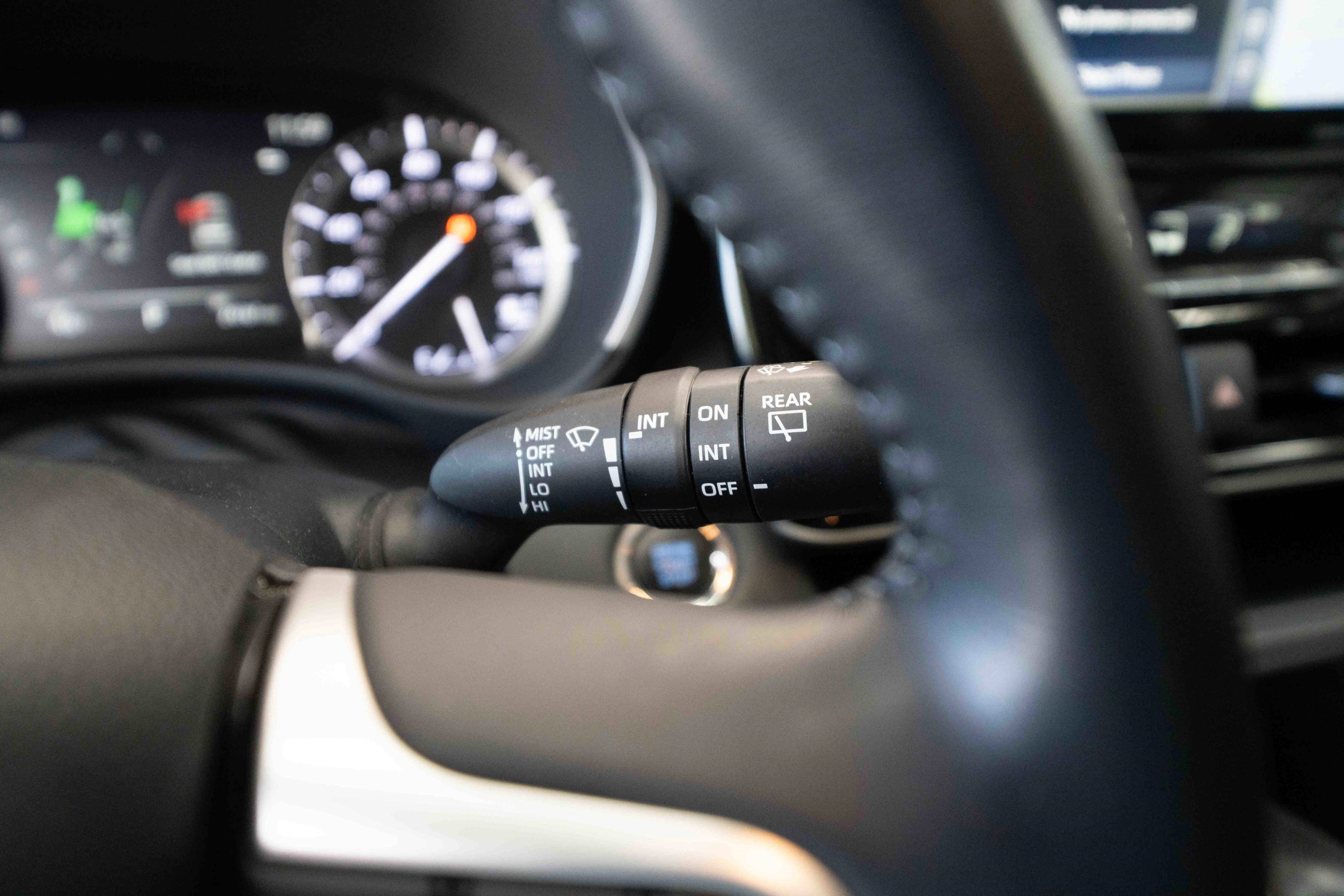 Used 2022 Toyota Highlander XLE AWD/4WD image 14