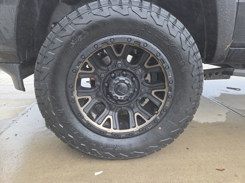 Used 2023 RAM 2500 Laramie w/ Night Edition AWD/4WD image 15