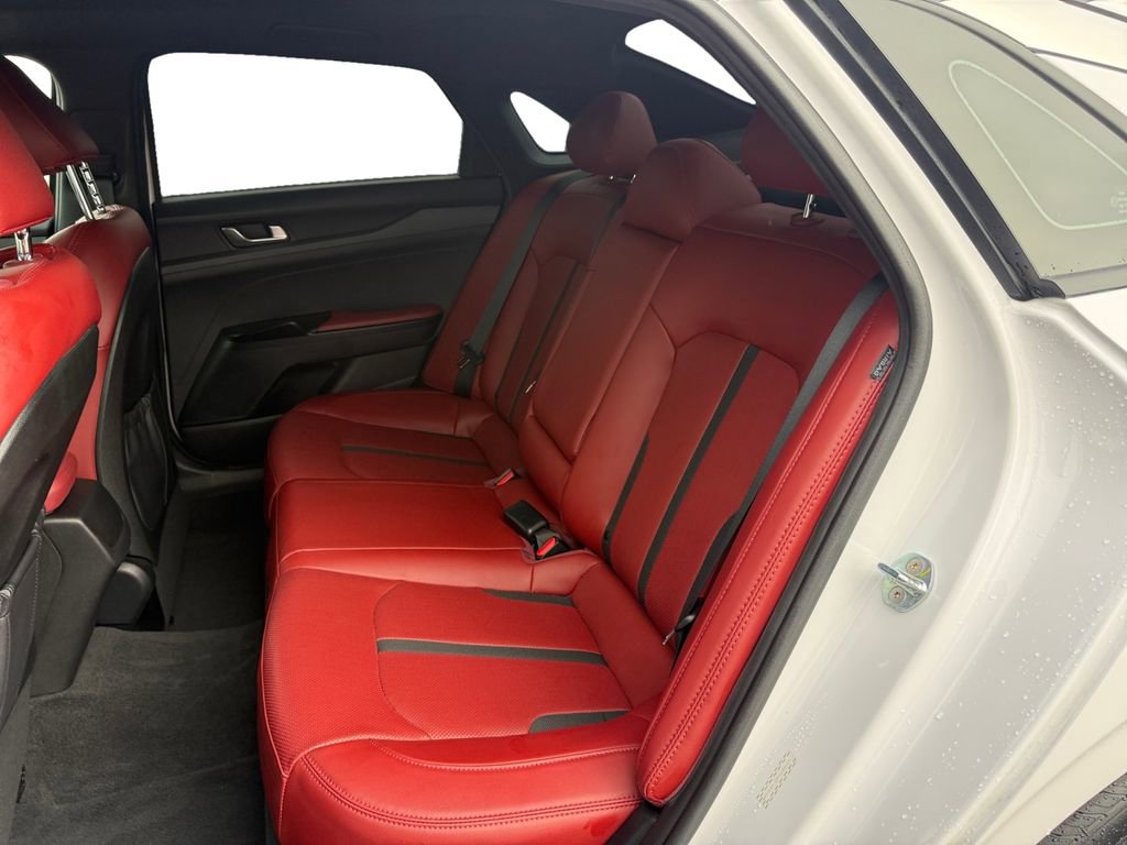 Used 2023 Kia K5 GT-Line image 16