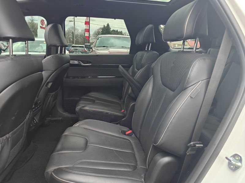 Used 2024 Hyundai Palisade Calligraphy image 12