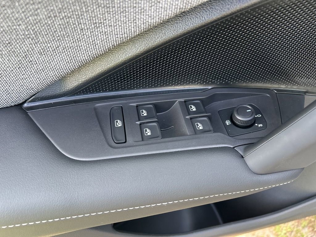 New 2026 Volkswagen Tiguan S image 12