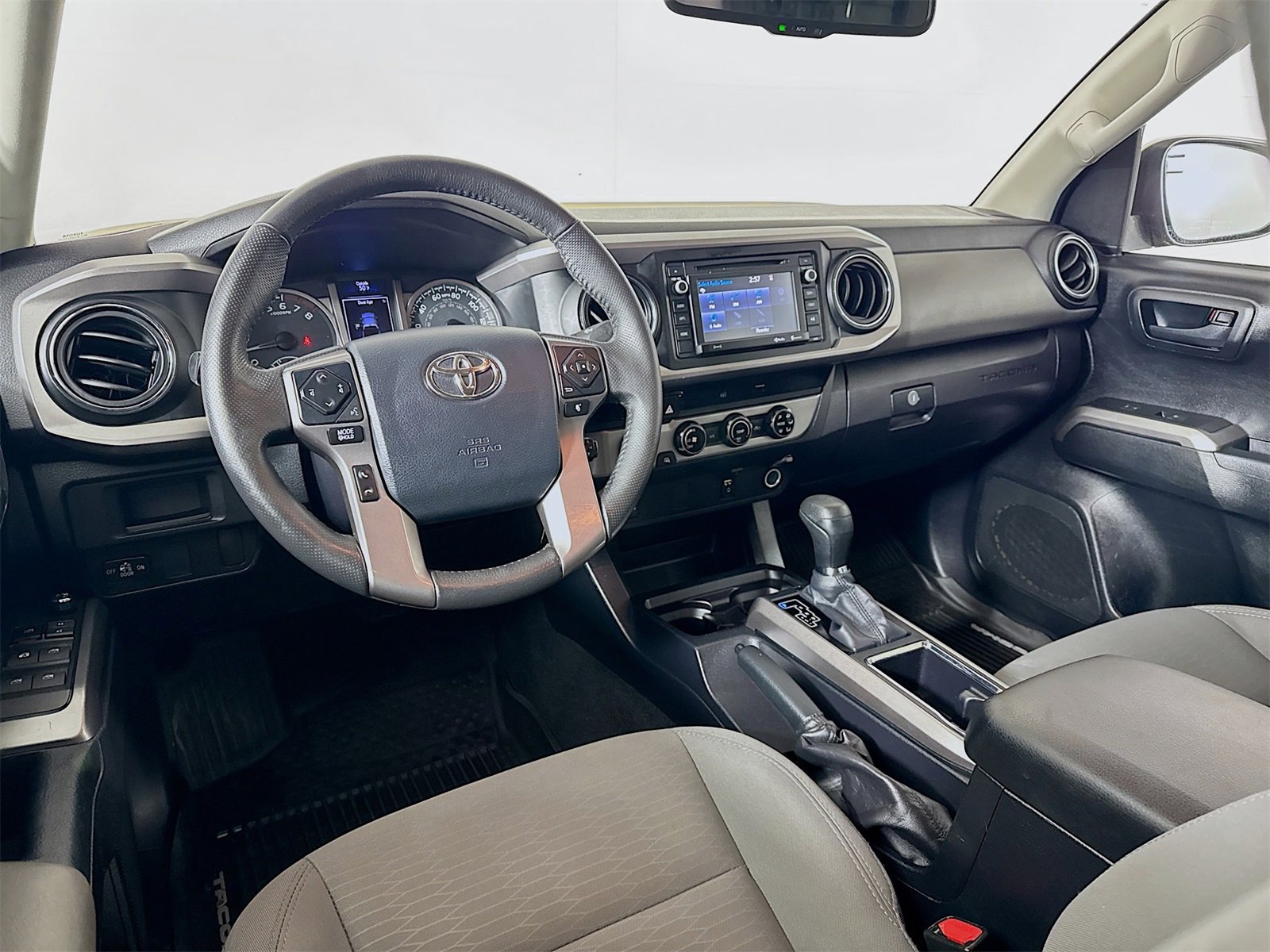 Used 2017 Toyota Tacoma SR5 w/ Tow Package image 17