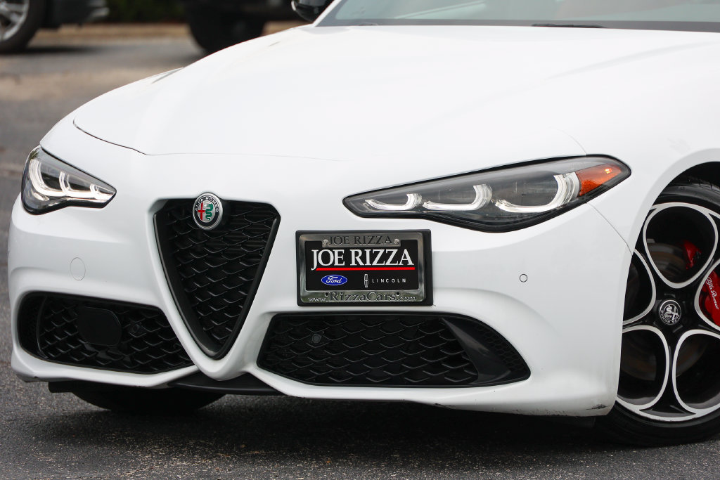 Used 2024 Alfa Romeo Giulia Veloce RWD image 19