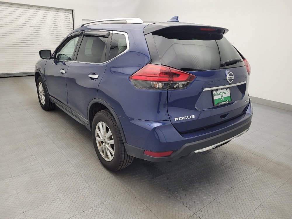 Used 2017 Nissan Rogue SV image 5