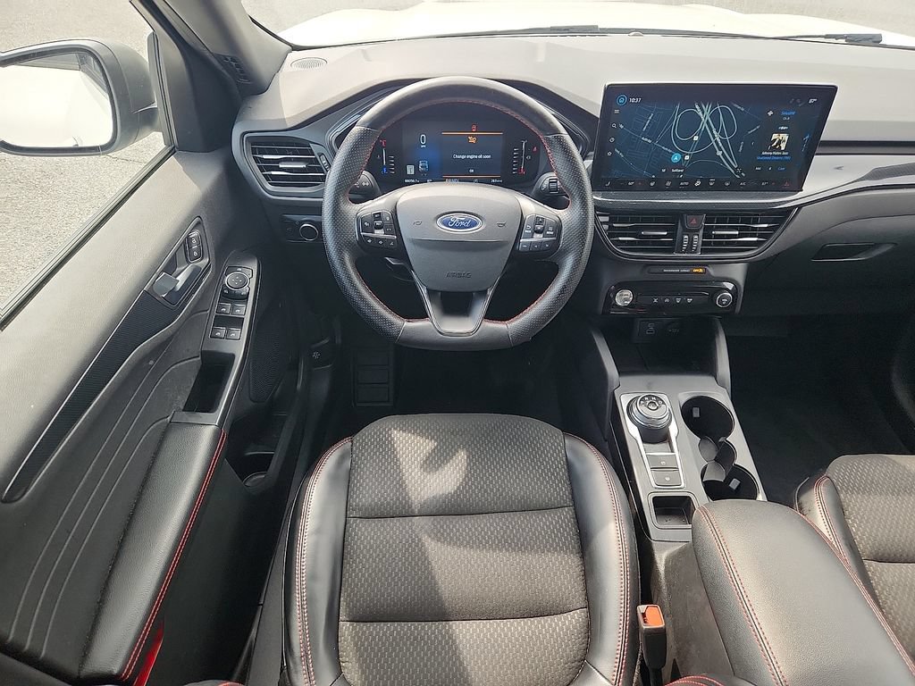 Used 2023 Ford Escape ST-Line w/ Tech Pack #1 AWD/4WD image 11