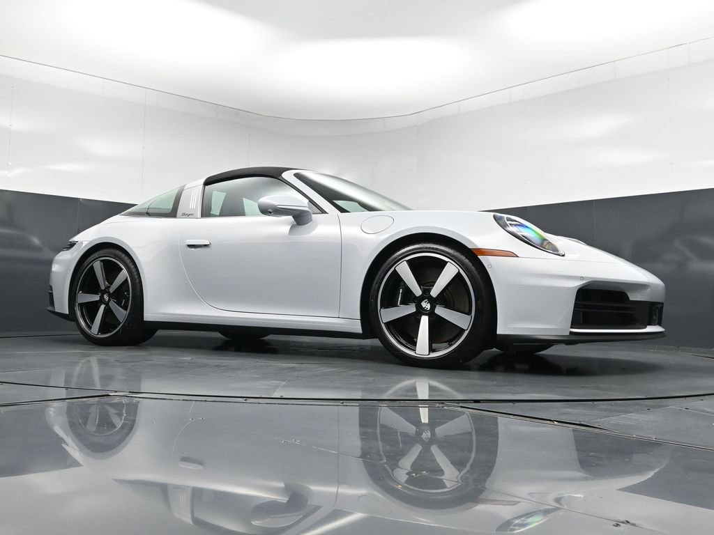Certified 2026 Porsche 911 Targa 4S AWD/4WD image 29