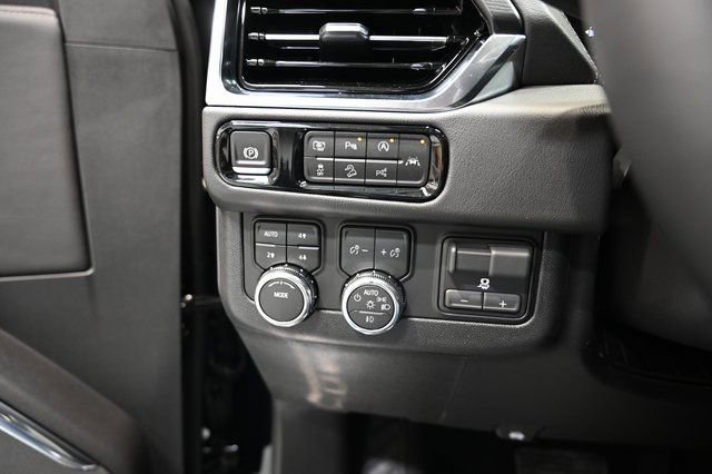 New 2026 GMC Yukon XL Denali w/ Denali Reserve Package image 29