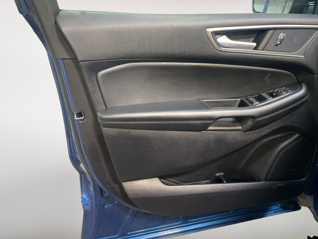 Used 2022 Ford Edge SEL w/ Convenience Package image 17