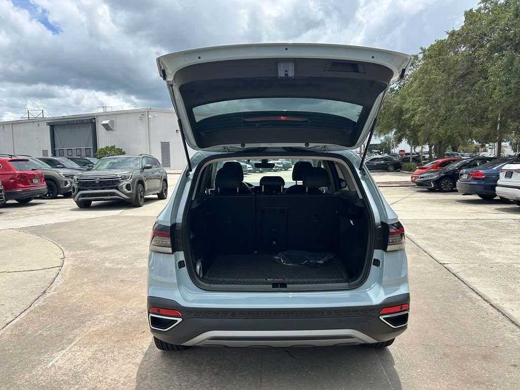 New 2026 Volkswagen Taos SEL AWD/4WD image 35