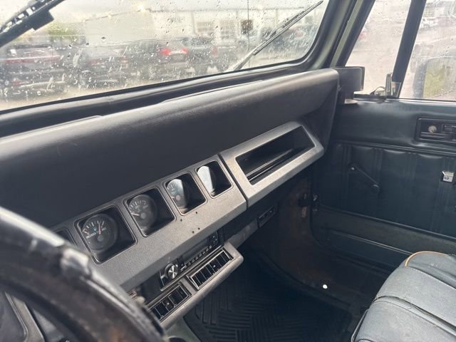 Used 1992 Jeep Wrangler Sahara AWD/4WD image 16