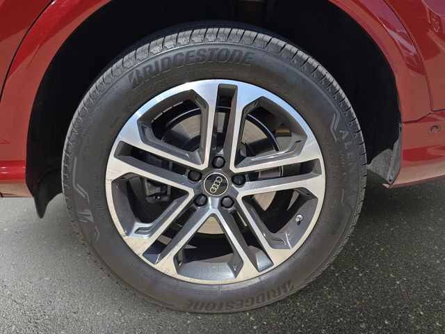 Used 2025 Audi Q5 Premium w/ Convenience Package image 36