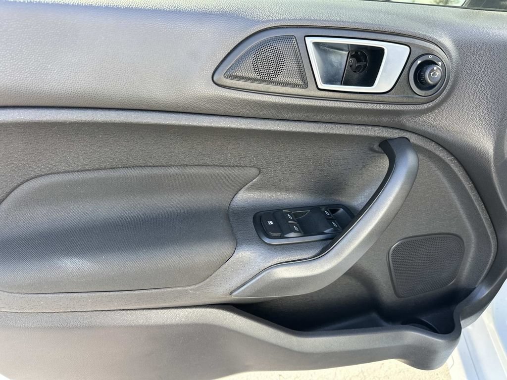 Used 2015 Ford Fiesta ST FWD image 15