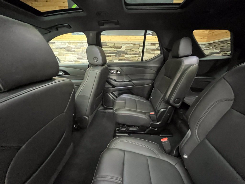 Used 2023 Chevrolet Traverse RS AWD/4WD image 59