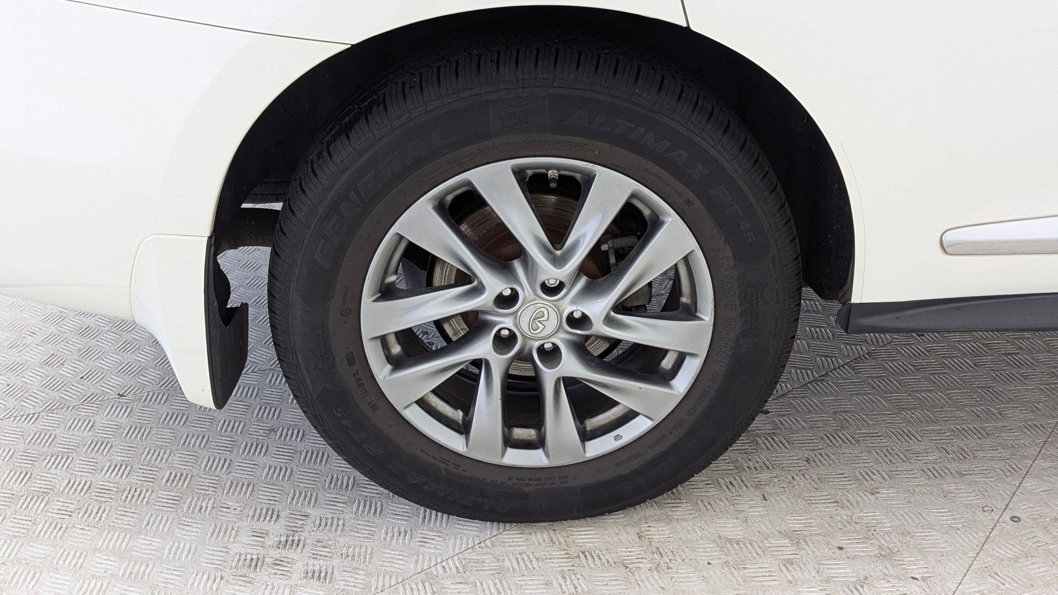 Used 2015 INFINITI QX60 FWD w/ Premium Plus Package image 12