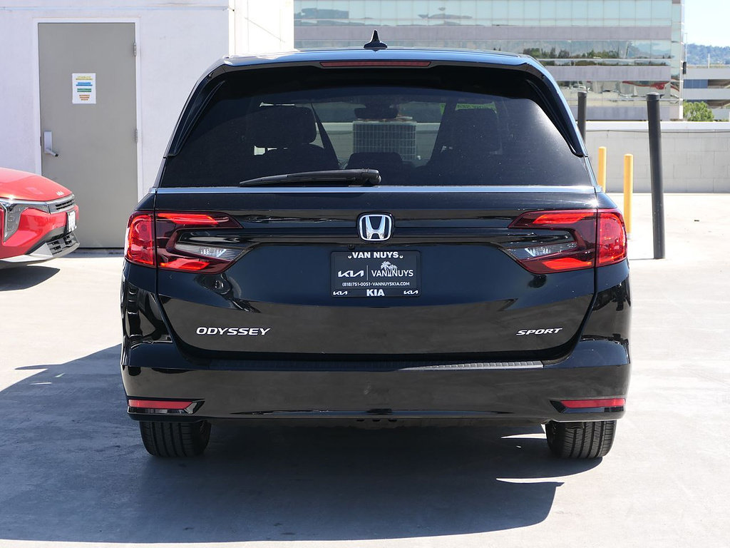 Used 2023 Honda Odyssey Sport image 5