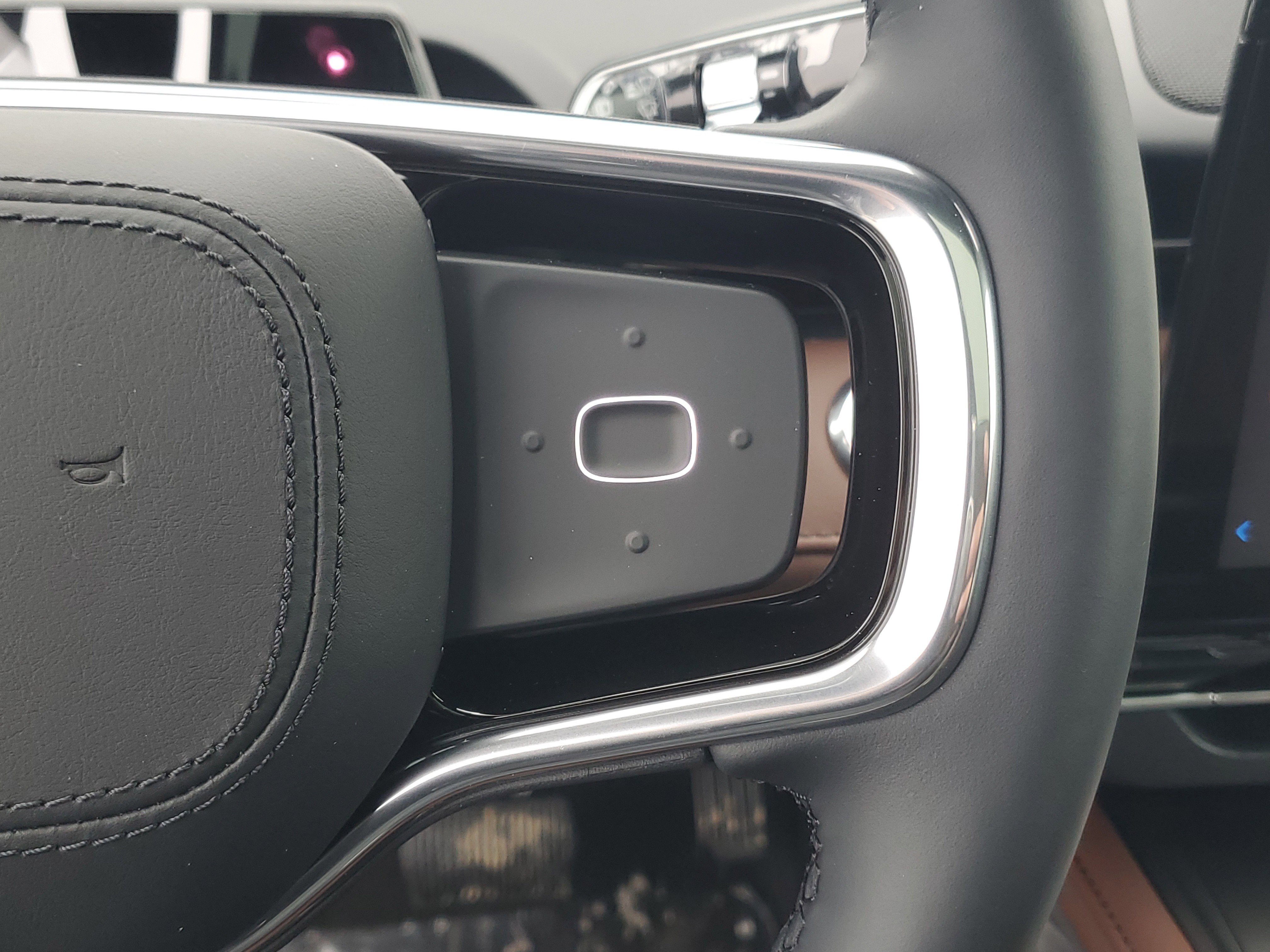 New 2026 Lincoln Nautilus Reserve w/ Jet Appearance Package image 17